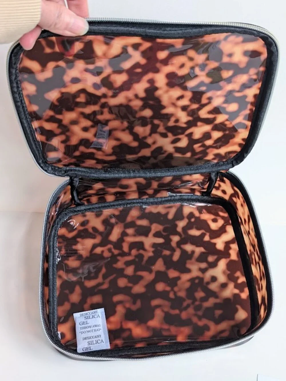 Luxe Tortoise Beauty Cosmetics Pouch Makeup Case + 3 Pc Beauty Samplers
